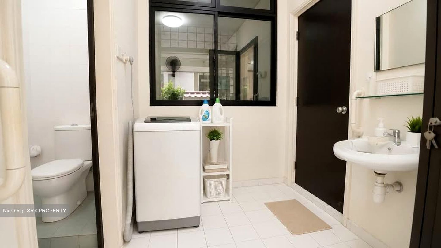 Bedok Ria (D16), Terrace #573644901